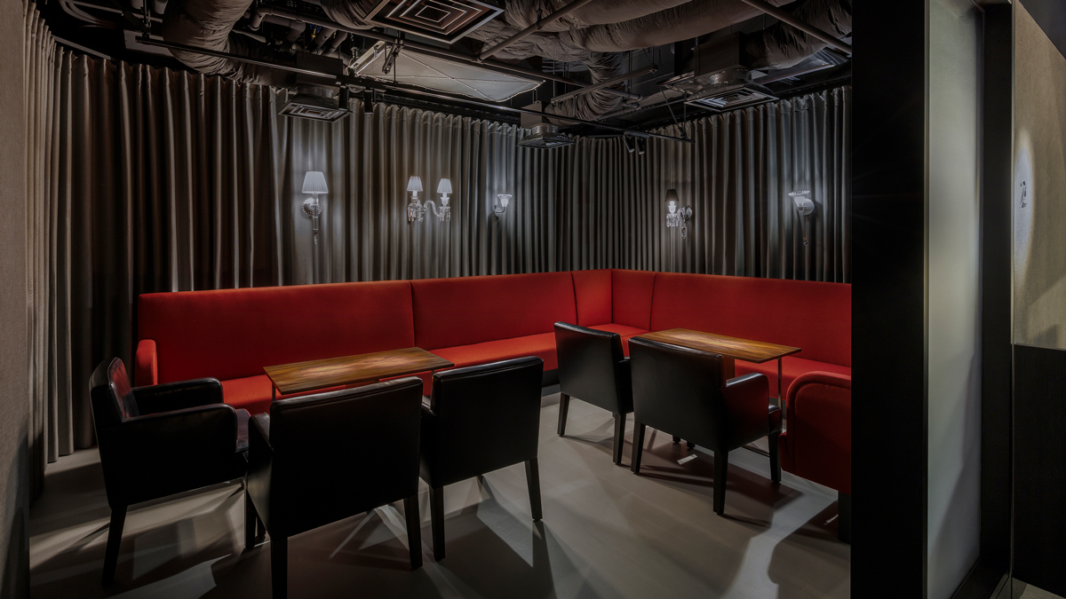 B bar photo 3